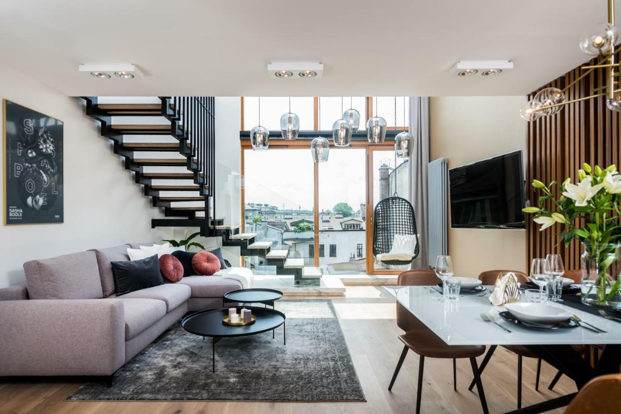 Panoramic Penthouse By Max Kraków